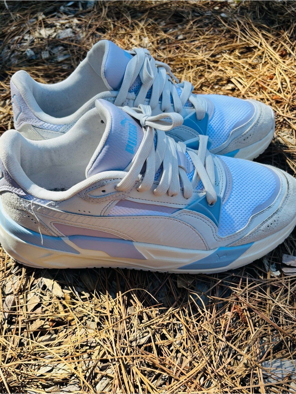 Puma Trinity 2 Lifestyle in white in light blue & purple accents size 10 - Picture 3 of 11